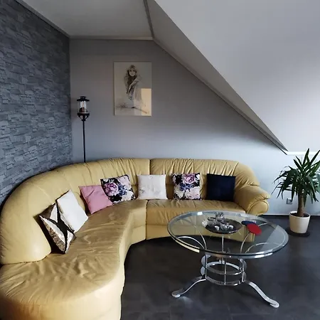 Jessica Apartment Mastershausen